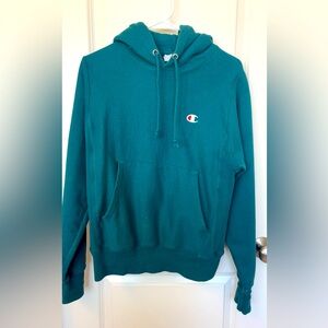 Champion Junior’s Green Hoodie Sweater